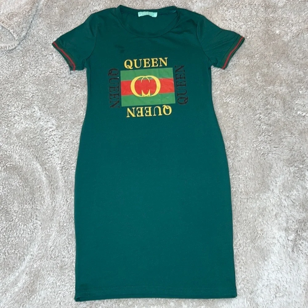 VOGUE Girls Emerald Green Queen Graphic Stripe Bodycon Dress — Size 16 XL